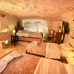 Auberge de jeunesse Kamelya Cave (adults Only)