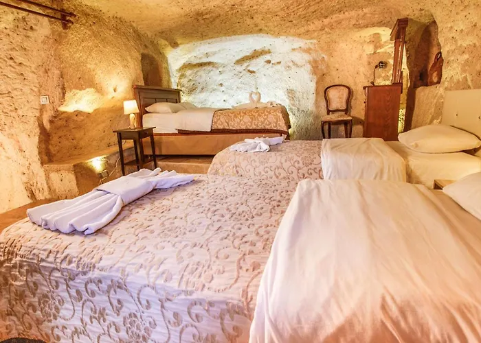 Hostel Kamelya Cave *