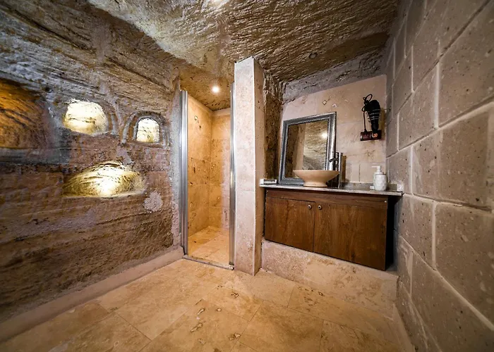 Kamelya Cave (adults Only) *